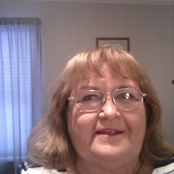 Meet your Posher, Patsy - Picture 1 of 1